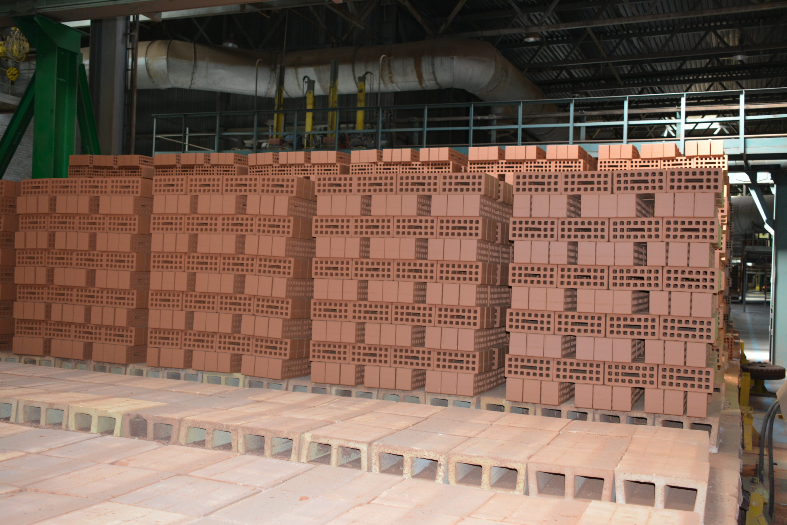 Заводы керамических стеновых материалов. Новокубанский завод керамических стеновых материалов.