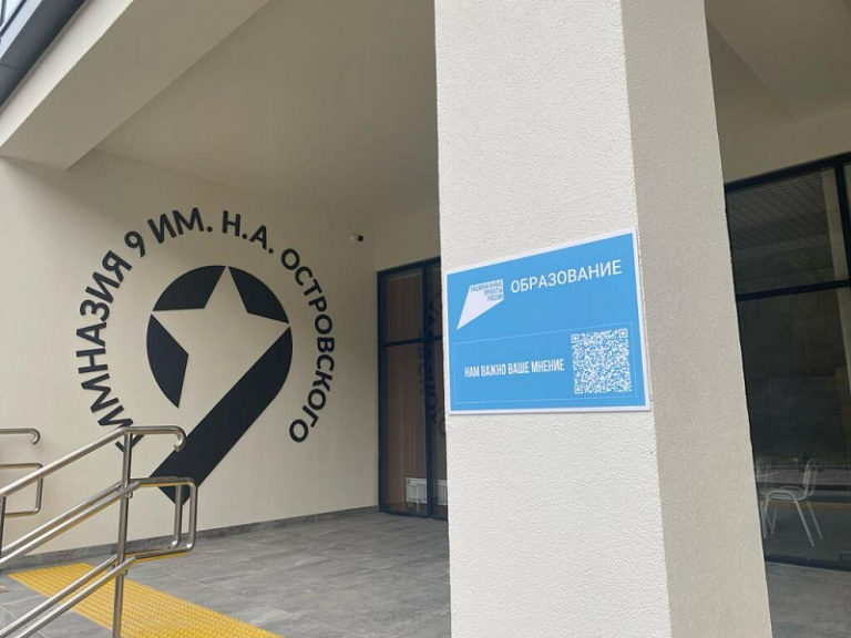 Поликлиника по месту прикрепления. Можно перейти в другую поликлинику. Прикреплены к поликлинике. Справка о прикреплении к поликлинике. Какие документы нужны в поликлинику.