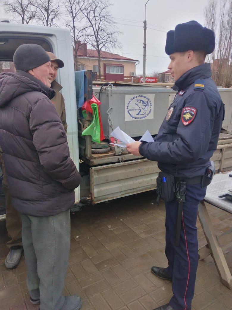 Полицейские провели профилактическую акцию «Осторожно, мошенники!» — «Свет  маяков»